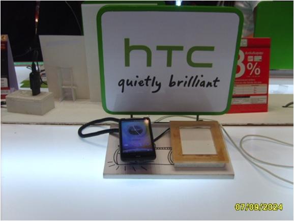 Cтенд HTC: защита от краж и презентация мобильных телефонов. Используемые противокражные системы - inVue POD Module
